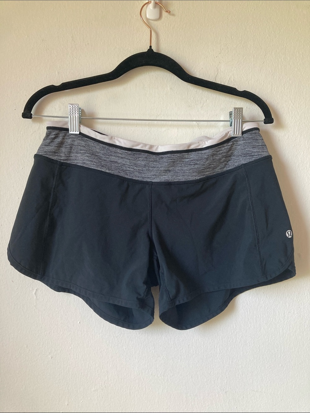 lululemon Running Shorts 4” Inseam Black Gray White Size 6